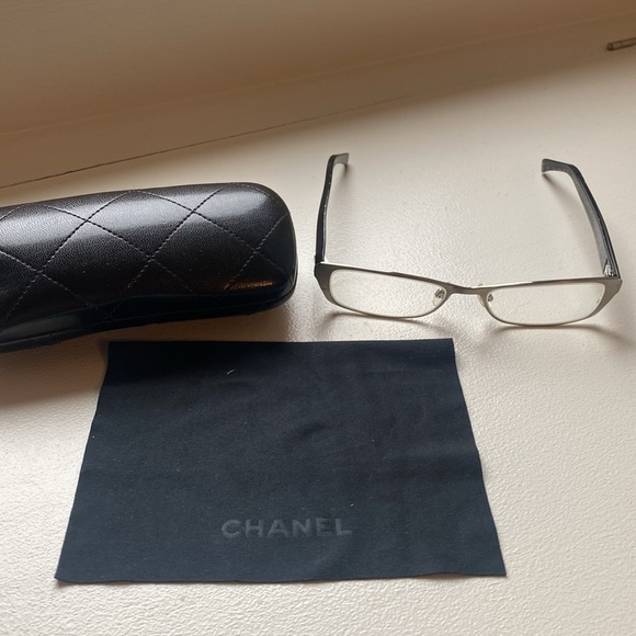 Authentic Chanel eyeglasses - Picture 4 of 6